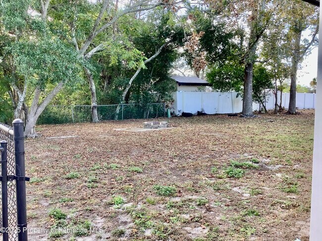 Building Photo - 7322 Pinehurst Dr