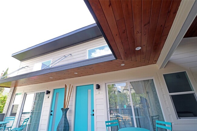 Building Photo - 2310 McDuffie St