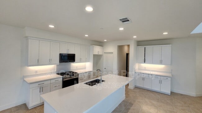 Building Photo - 43345 Passagio Lago Way