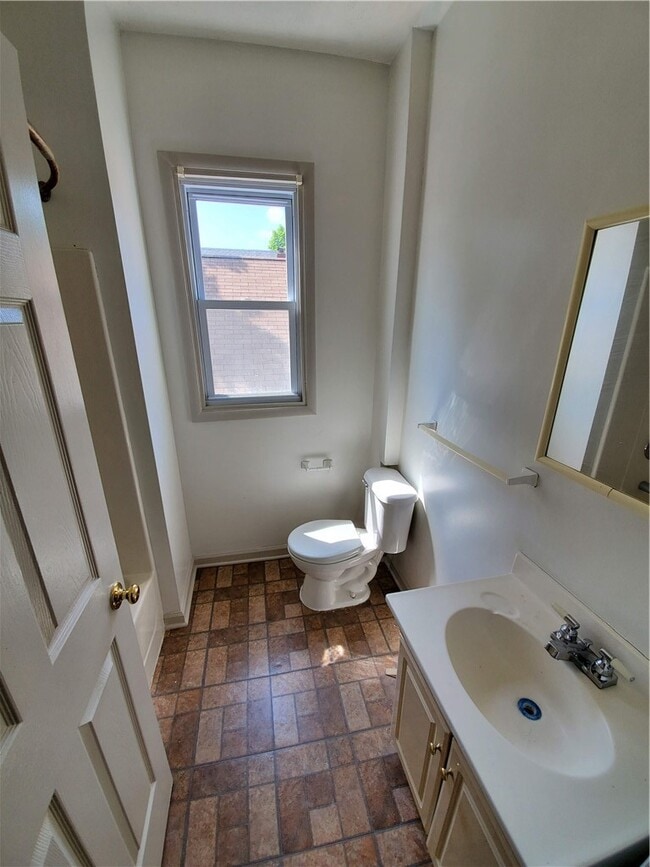 Building Photo - 74 Stewart St