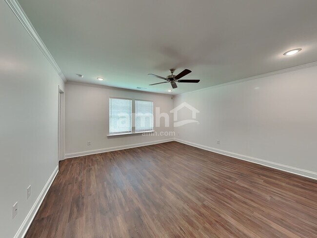 Building Photo - 108 Spruce Cir