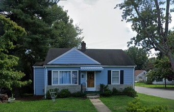 Building Photo - 125 Hamlin Ave