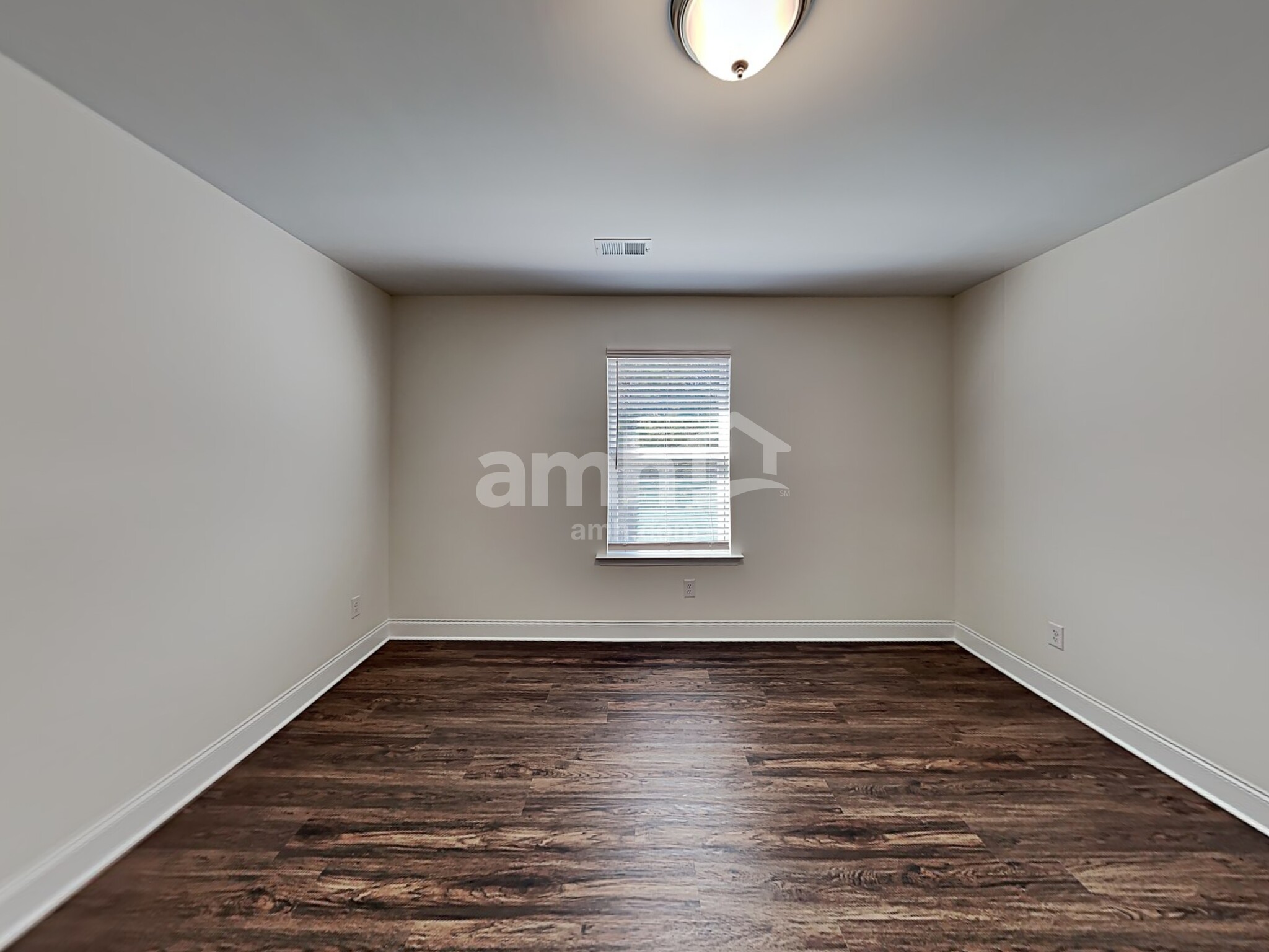 Building Photo - 637 Woodall Rd