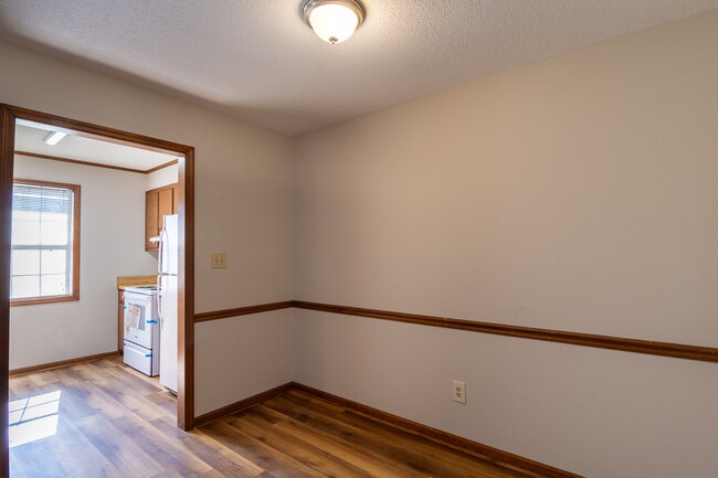 Building Photo - 123 Charlotte Ave