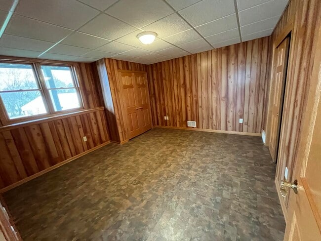 Building Photo - N3530 County Rd G