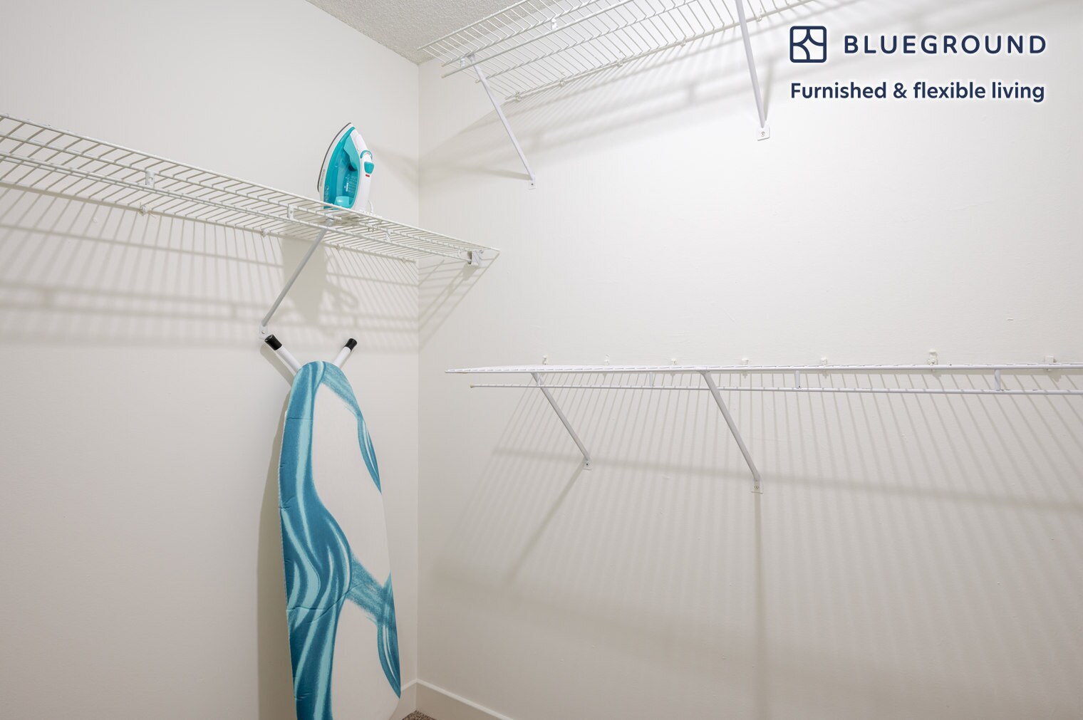 Building Photo - 77 W Huron St