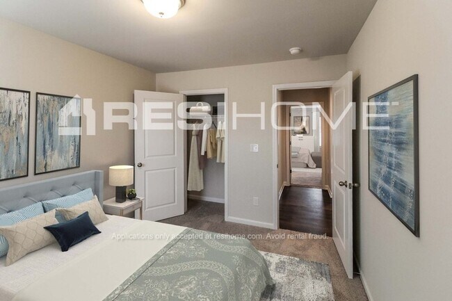 Building Photo - 521 Fiery Warbler St