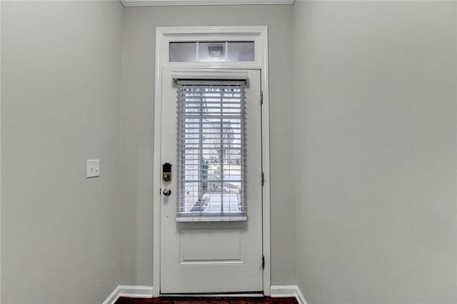 Building Photo - 7325 Heritage Oak Ct