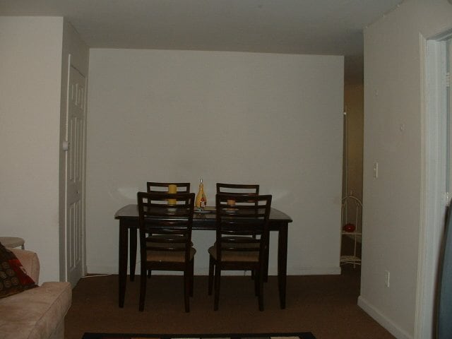 Building Photo - 2582 Richmond Ter