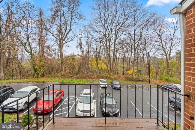 Building Photo - 3614 Court House Dr