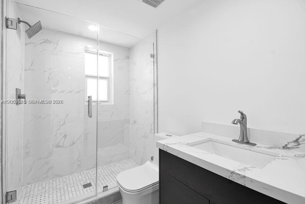 Building Photo - 7902 SW 67th Ave