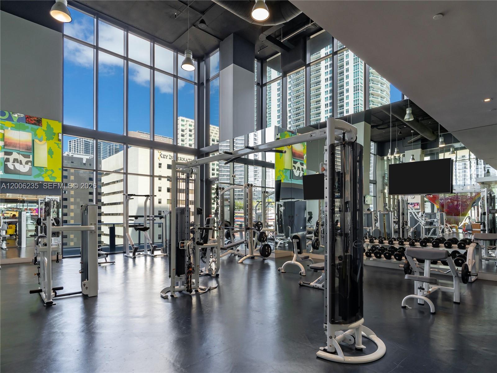Building Photo - 1010 Brickell Ave