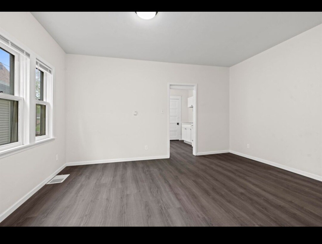 Building Photo - 93 Harrison Pl