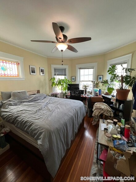 Building Photo - 332 Beacon St