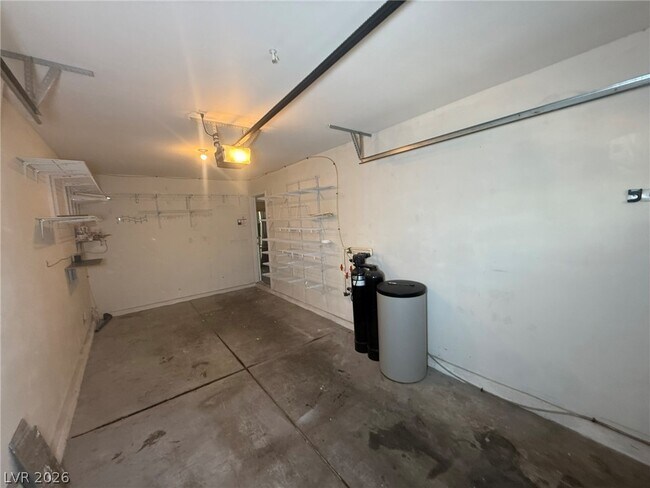 Building Photo - 5241 Starter Ave