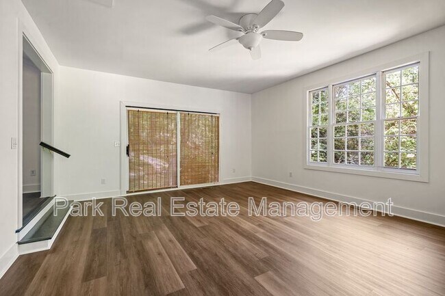 Building Photo - 1209 Roosevelt Dr