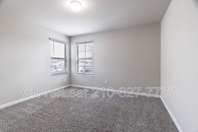 Building Photo - 940 Windflower