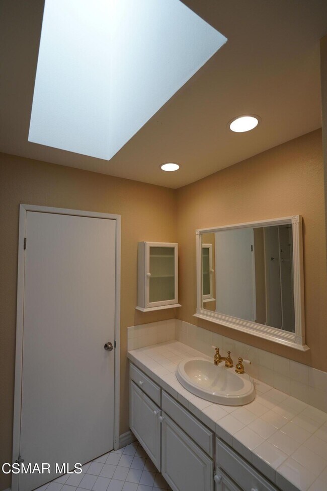 Building Photo - 2165 Crespi Ln