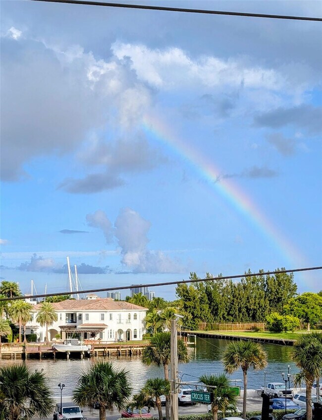 Building Photo - 1501 S Ocean Dr
