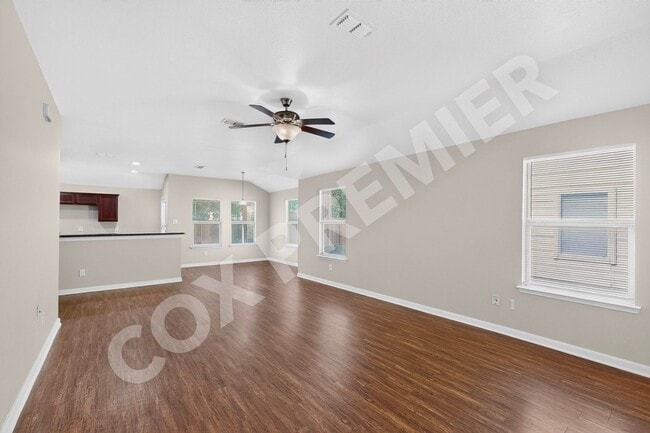 Building Photo - 2848 St Bernard Dr