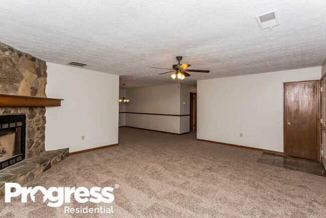 Building Photo - 295 Summertown Dr