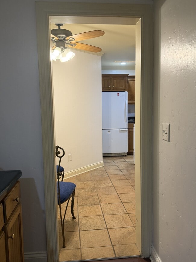 Building Photo - 7035 Willowick Dr