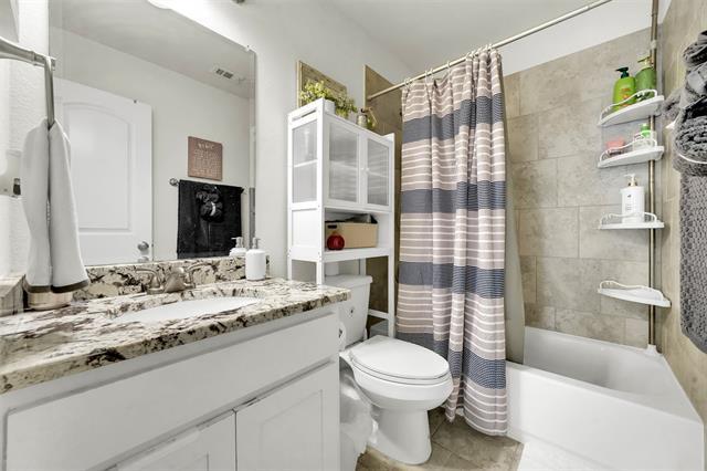 Building Photo - 345 Twin Creeks Dr