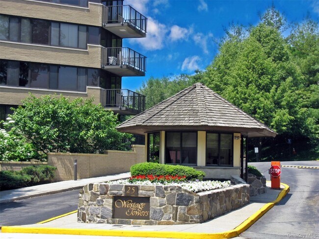 Building Photo - 25 Rockledge Ave