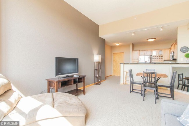 Building Photo - 4645 Park Commons Dr