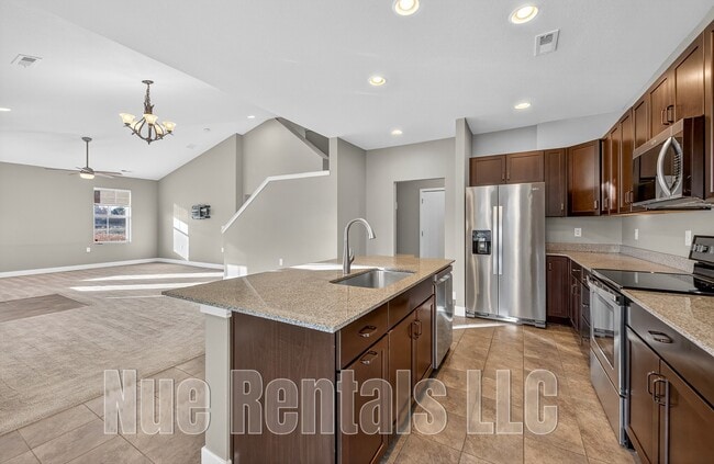 Building Photo - 549 Brennan Cir