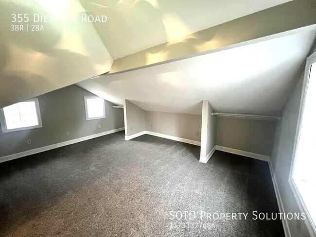 Building Photo - 355 Dietrich Rd