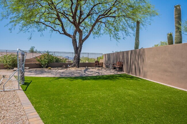 Building Photo - 10835 E Acacia Dr