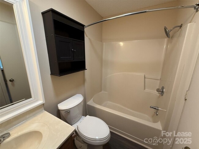 Building Photo - 131 Pine Meadow Ln