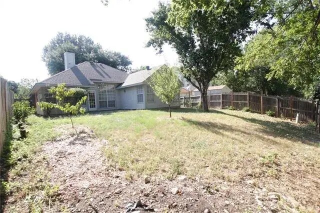 Building Photo - 7440 Blackthorn Dr