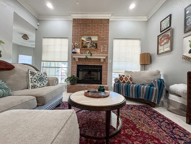 Building Photo - 1751 Loma Verde Dr