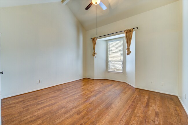 Building Photo - 4144 Greystone Way