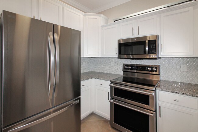 Building Photo - Gran Paradiso Annual Villa for Rent