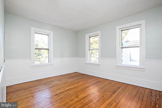 Building Photo - 208 S Atlantic Ave