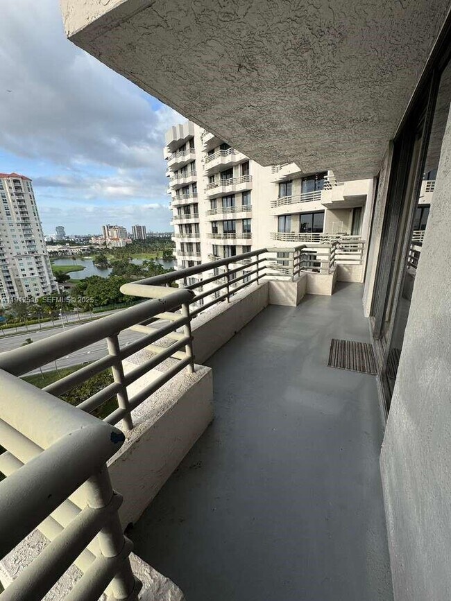 Building Photo - 3300 NE 191st St