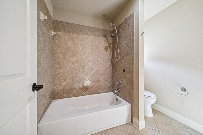 Building Photo - 8702 Stowe Creek Ln