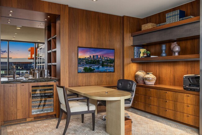 Building Photo - 3Bd/2.5Ba Bellevue Condo