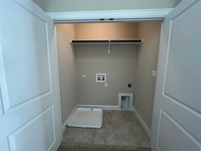 Building Photo - 128 Free Stone Dr