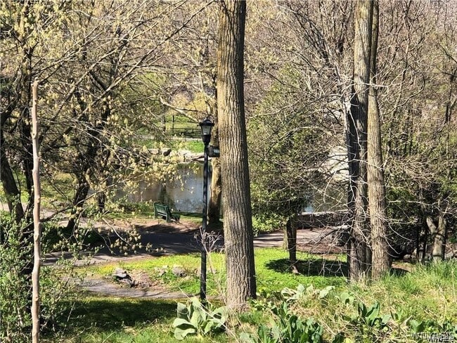 Building Photo - 42 E Spring St