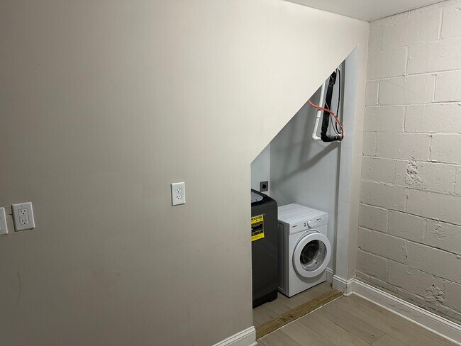 Washer and dryer nook - 120 Chappell Rd SW