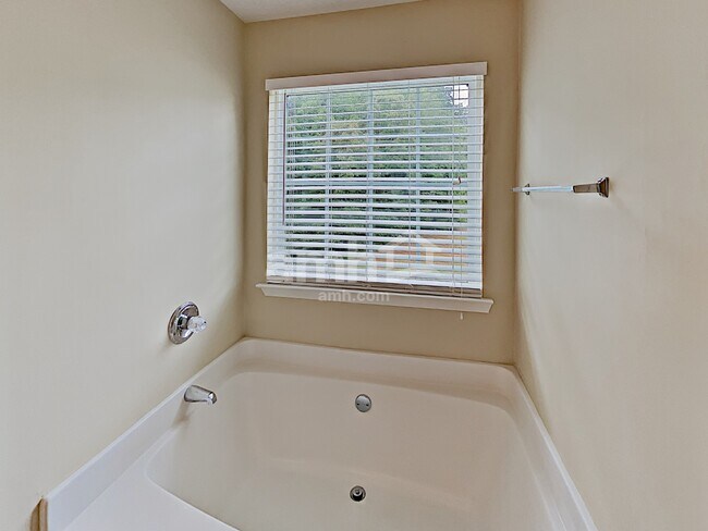 Building Photo - 2170 Liberty Heights