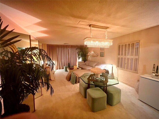 Building Photo - 7000 Beach Plaza