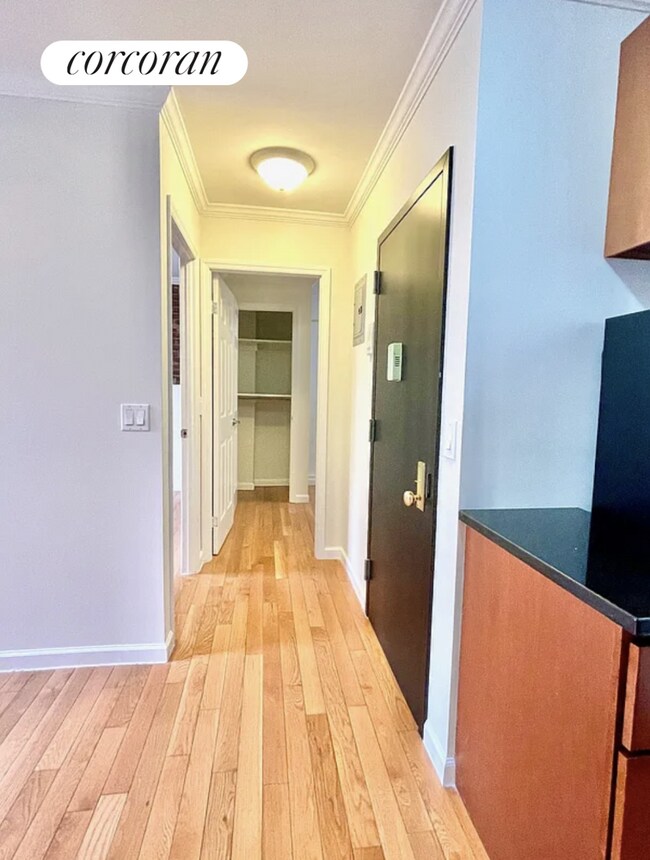 Building Photo - 239 Henry St