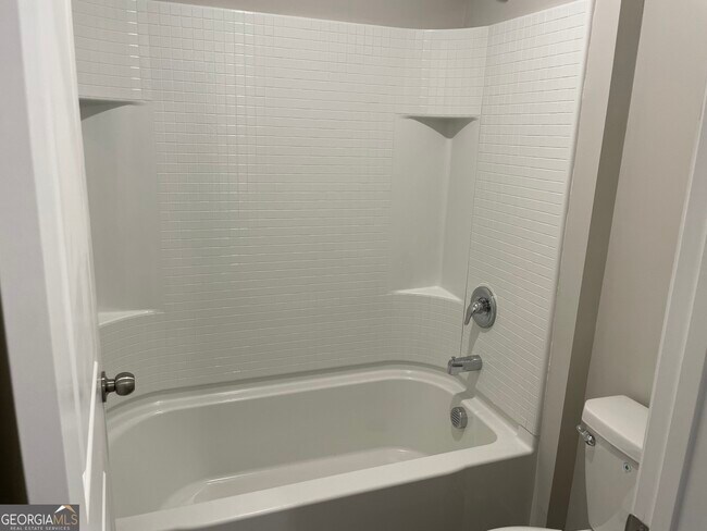 Building Photo - 4636 Waxwing St