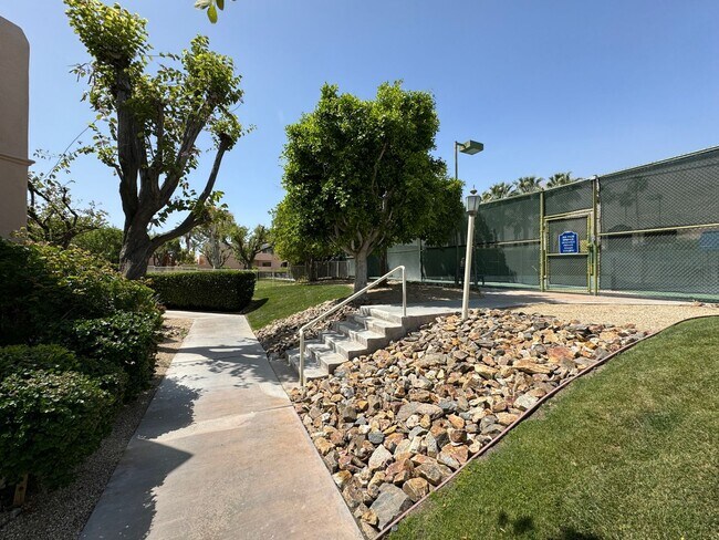 Building Photo - AVAILABLE NOW!! Charming FURNITURE OPTIONAL 1 Bed/2 Bath In Palm Springs Deauville Community!!