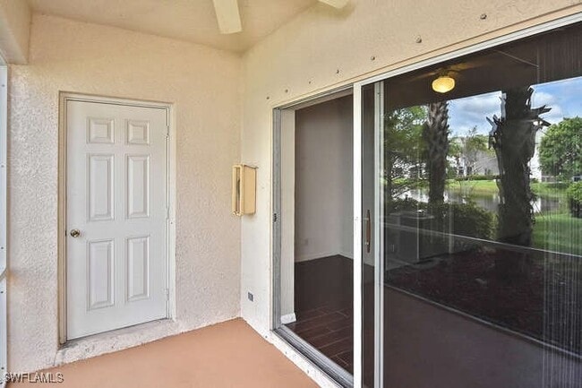 Building Photo - 10100 Poppy Hill Dr